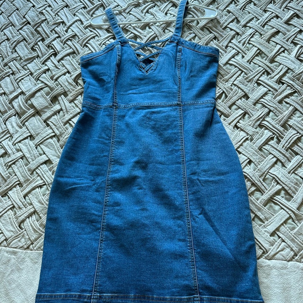 Sleeveless denim mini dress size M